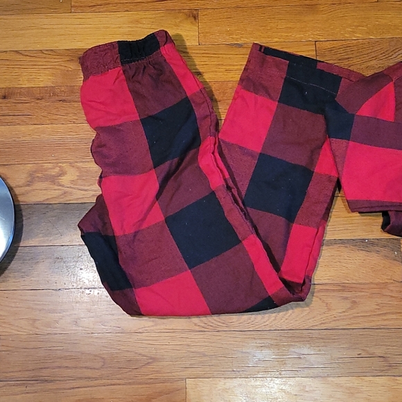 Old Navy PJ's - Picture 4 of 10